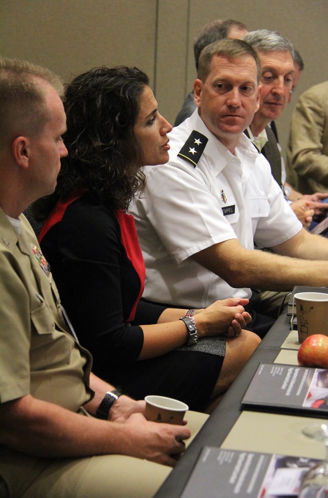 Military, civilian health care executives aim for increased collaboration