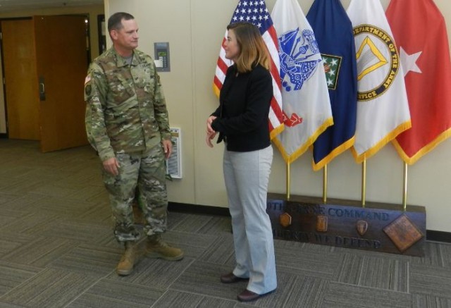 Top WMD official visits 20th CBRNE Command