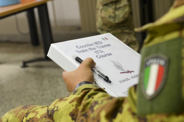 US, Italian paratroopers train on countering IEDs