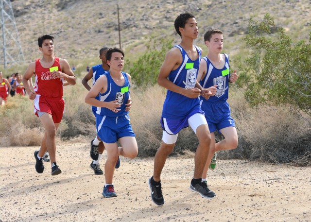 Runners from Silver Valley High School