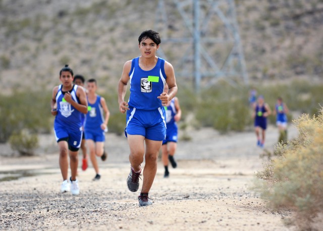 Runners from Silver Valley High School