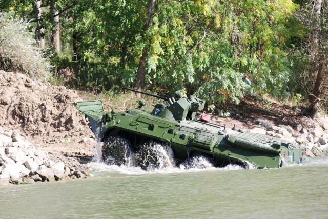 NATO allies make splash while working as team