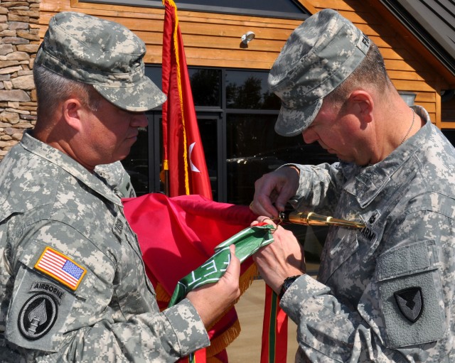 Blue Grass Army Depot Receives Second Army Superior Unit Award