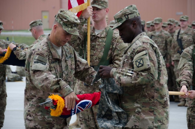 Warrior Brigade cases colors, prepares for advise / assist mission in Iraq