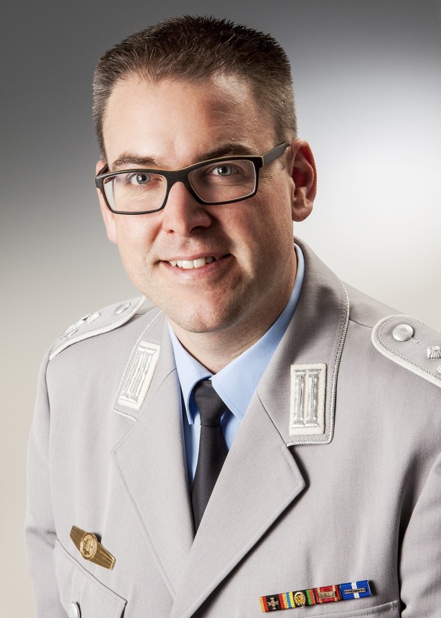 Heeresmusikkorps Hannover Commander, Lt. Col. Martin When