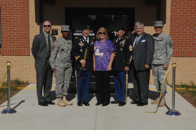 Linden Oaks Ribbon Cutting