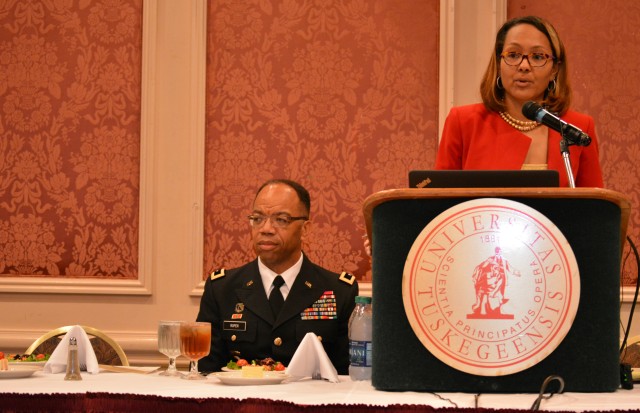 Reserve Soldier imparts 'general' knowledge at Tuskegee University
