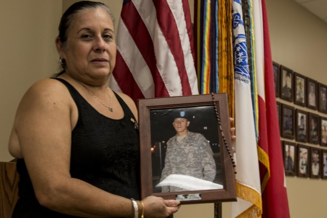 Army mom finds solace in Soldiers