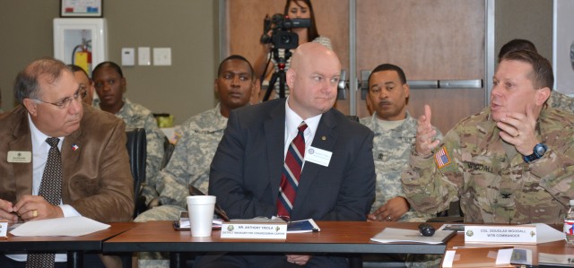 Fort Hood WTB hosts Day in the Life Event for Congressional Reps