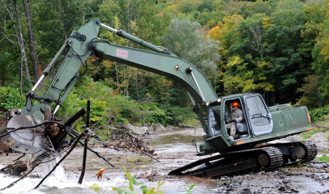 New York Army Guard engineers clear streams to prep for hurricane