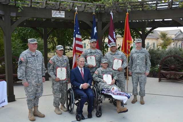 Texas National Guard Soldiers receive state, federal Purple Hearts
