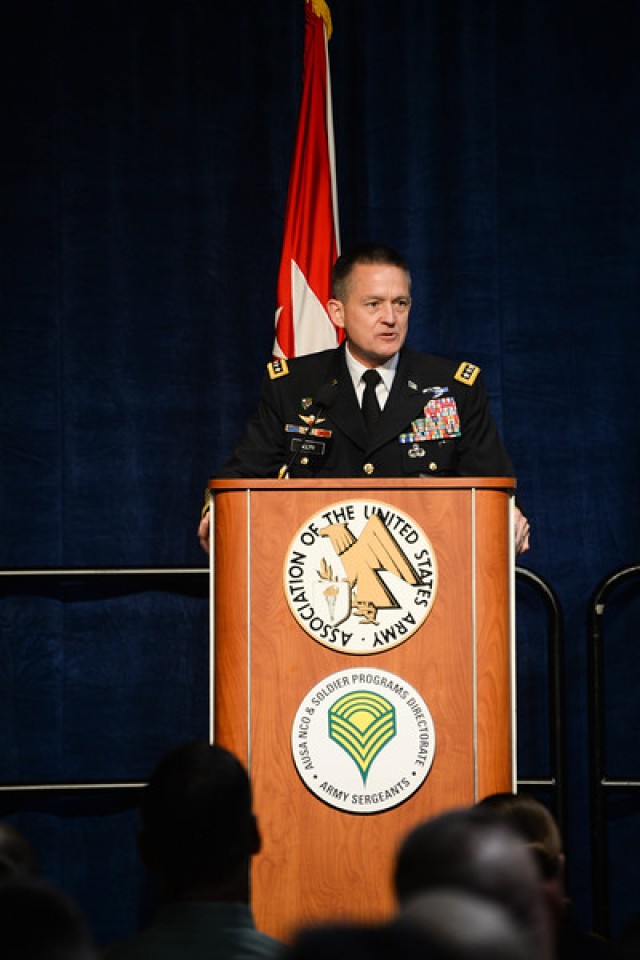 VCSA recognizes Best Warrior Competition Winners at AUSA SMA Luncheon Ceremony