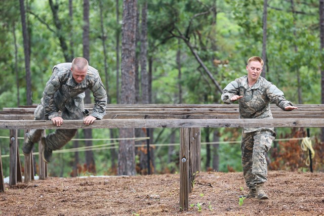 Reserve officer becomes third female to earn Ranger tab