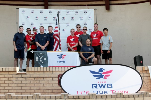 'Rock' Soldiers run Old Glory Relay