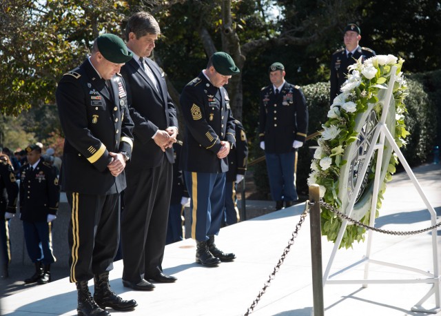 Commemorative wreath 