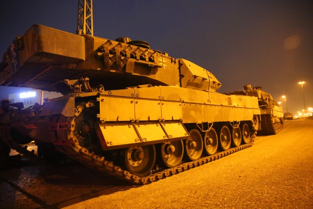 Leopard IIs Arrive to Hohenfels