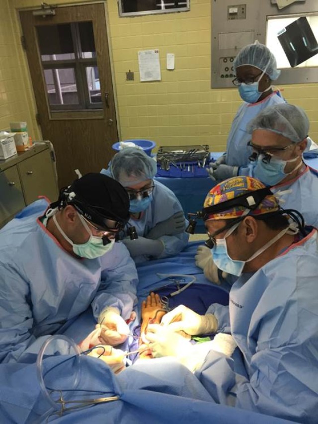 SAMMC Docs focus on healing hands and arms