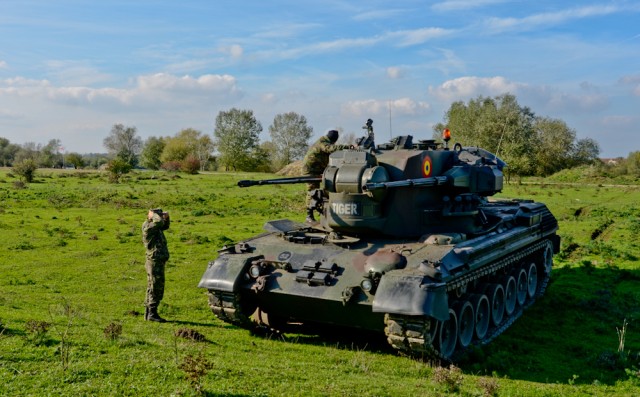 US, Romanian Soldiers bridge the gap