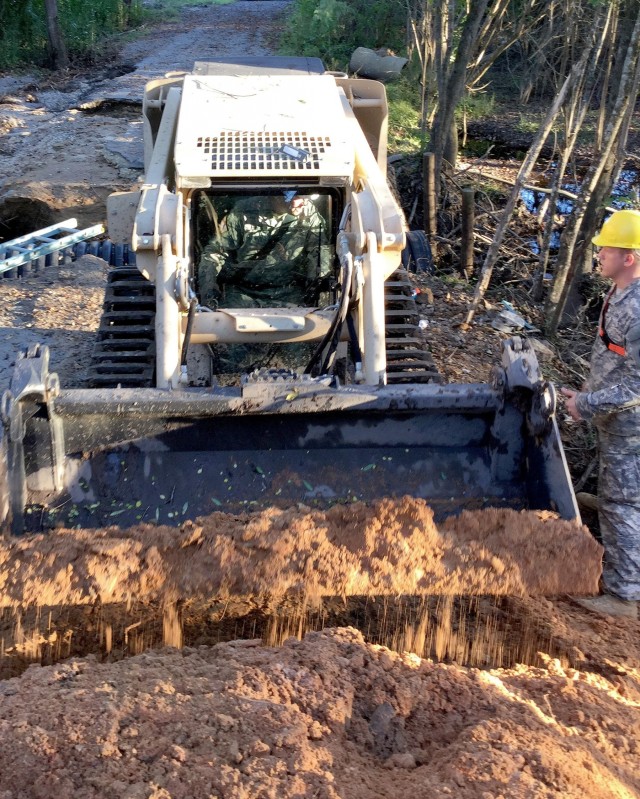 NC Guard's 878th and 875th Engineer Company flood relief mission in Hemingway, SC
