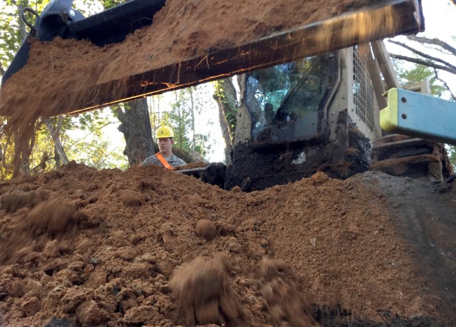NC Guard's 878th and 875th Engineer Company flood relief mission in Hemingway, SC