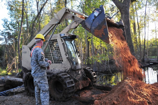 NC Guard's 878th and 875th Engineer Company flood relief mission in Hemingway, SC