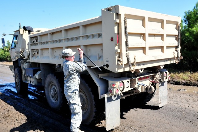 NC Guard 878th Engineer Company and Forward Support Company, 505th Engineer Battalion Deploy to Georgetown County SC supporting SC Guard flood operations