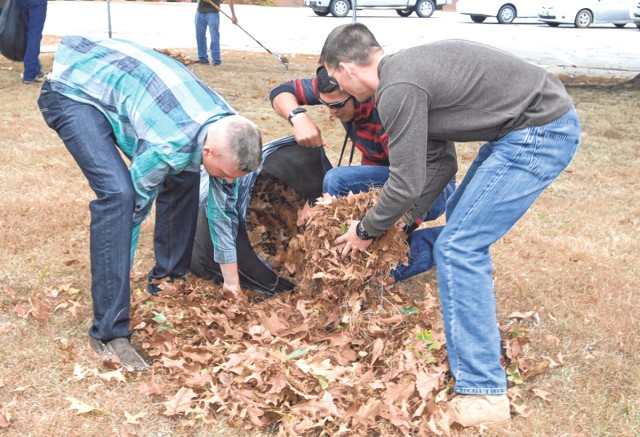 Community members gather to help 'Make a Difference'