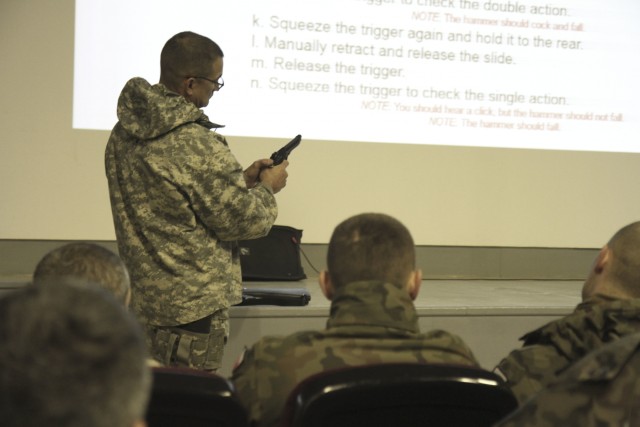 Polish, Hungarian troops named MNBG-E's top multinational soldiers