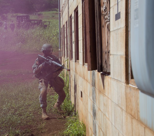 Expert Field Medical Badge test challenges Pacific Soldiers