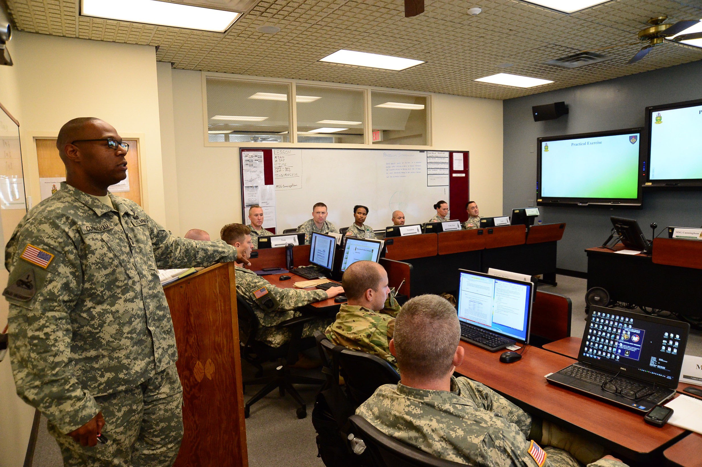 Sergeants Major Academy holds graduation for Master Leader Course pilot