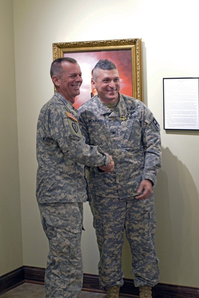 Colonel Molinari receives 'Hoosier Award'