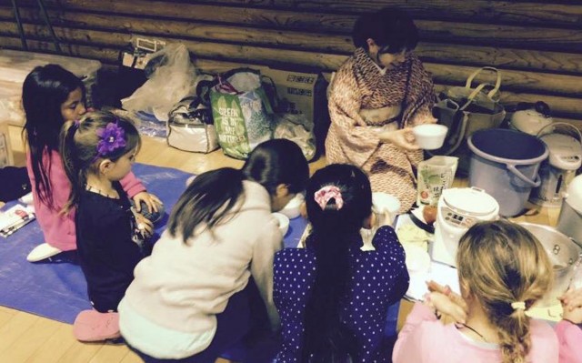 Japanese, American Girls' Scouts participate in Halloween Camp