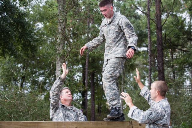 JROTC Cadets Train with Green Berets