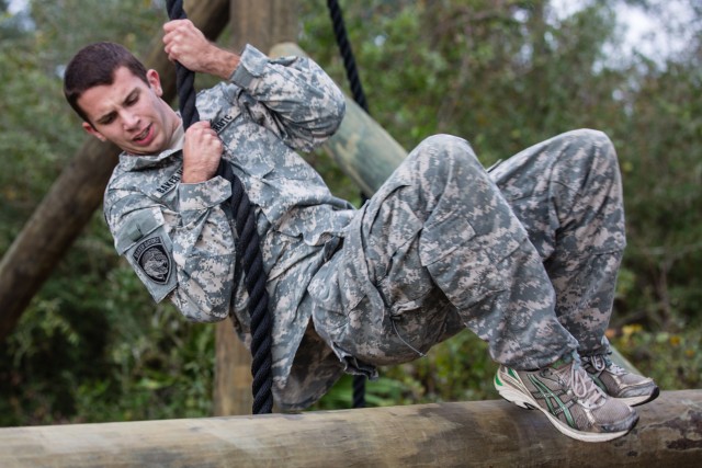 JROTC Cadets Train with Green Berets