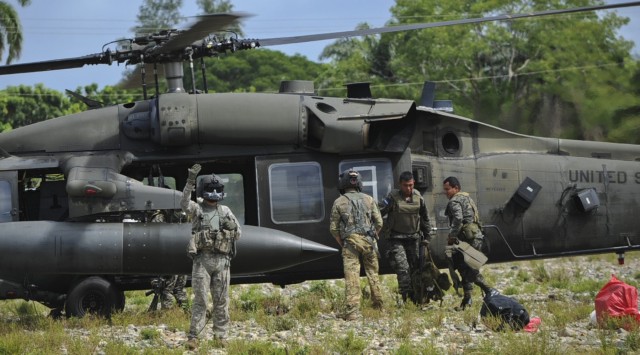 US supports Honduran troop rotation