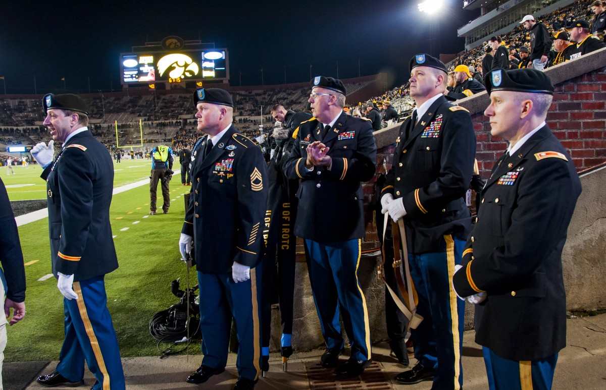 ASC Soldier honored as Hawkeyes go 10-0 | Article | The United States Army