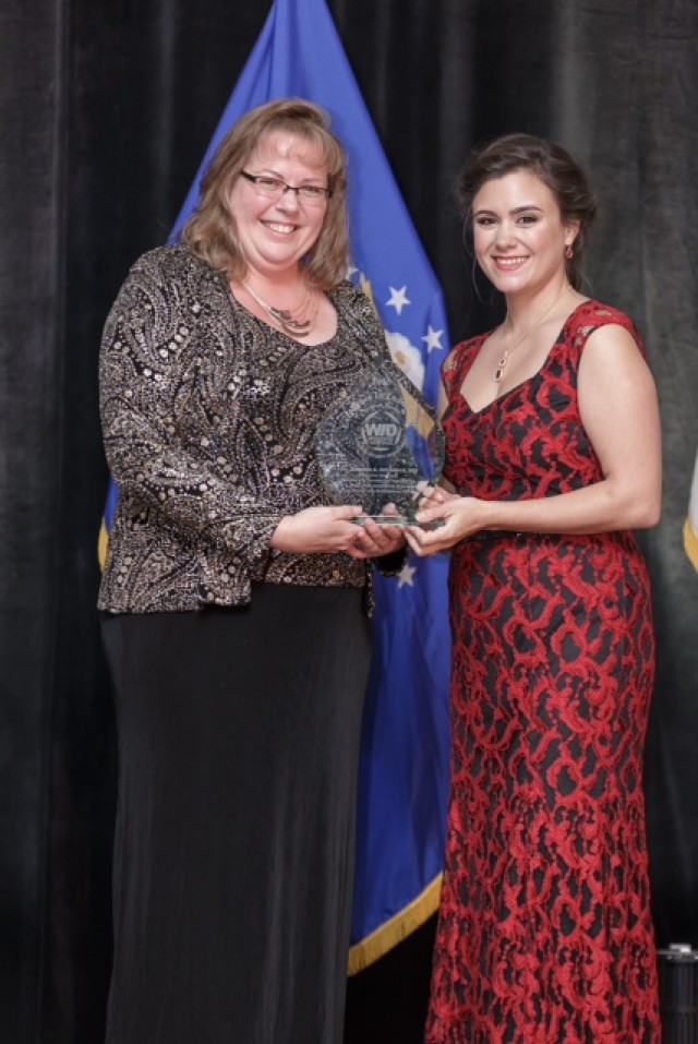 TARDEC's Dr. Jennifer Hitchcock accepts her Excellence in Leadership award