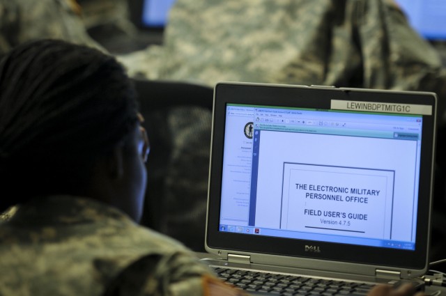 HR team helps establish Army-wide training for HR personnel