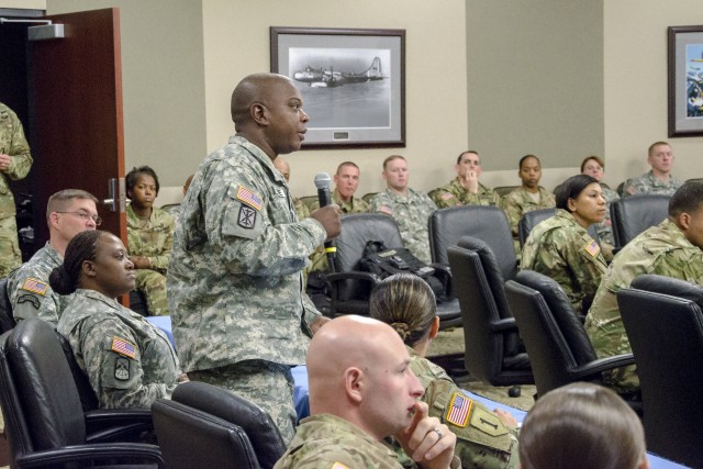 Online misconduct hurts fellow Soldiers, Army, NCOs tell Dailey