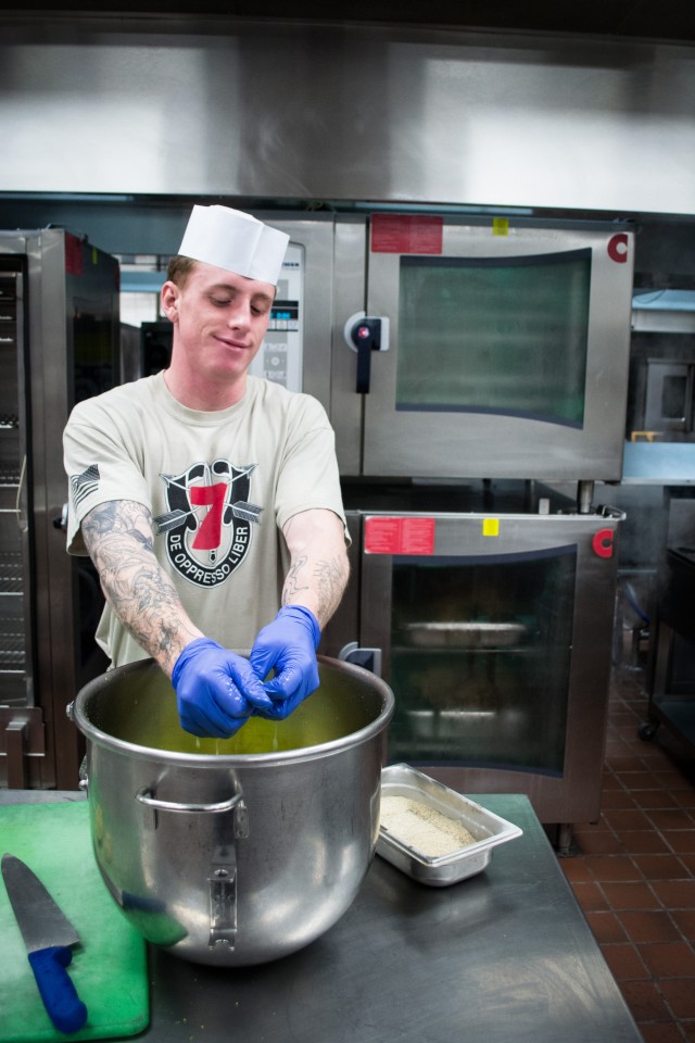 7th Group Culinary Specialists Prepare Thanksgiving Meal