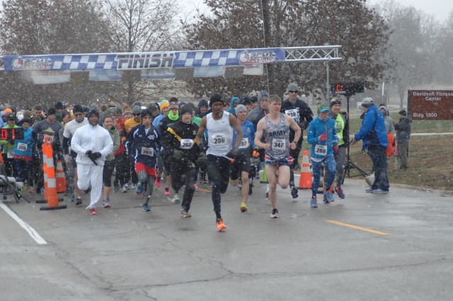 Turkey Trot 5k/10k runners brave cold, wind, snow