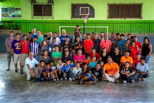 Contracting officers visit the Horizontes Al Futuro Orphanage