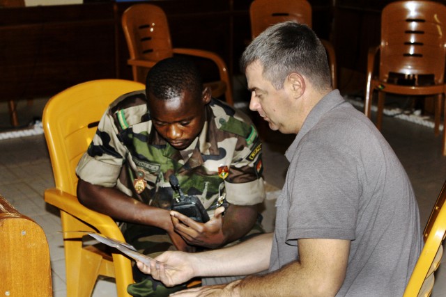 Nigerien, Malian soldiers aid US Army's language-translation technology
