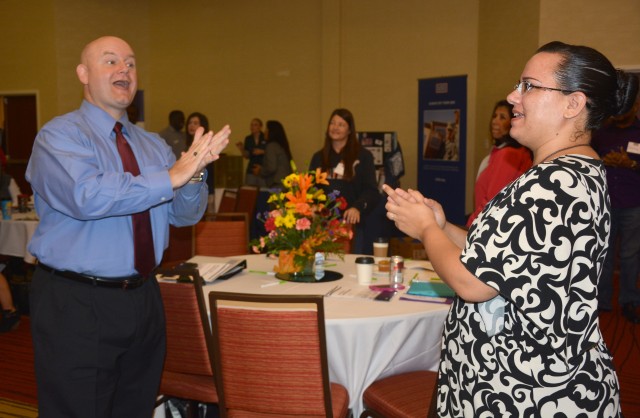 Fort Hood WTB partners with USO to energize, inspire during military caregivers' seminar