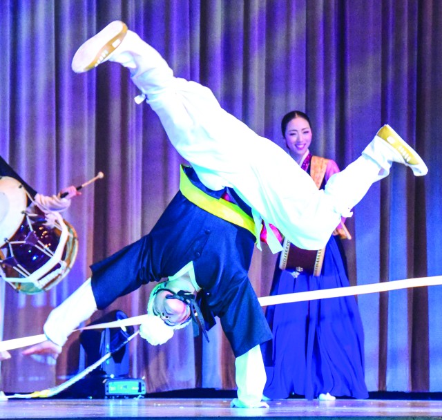 Friendship Concert brings Korean culture to SAHS