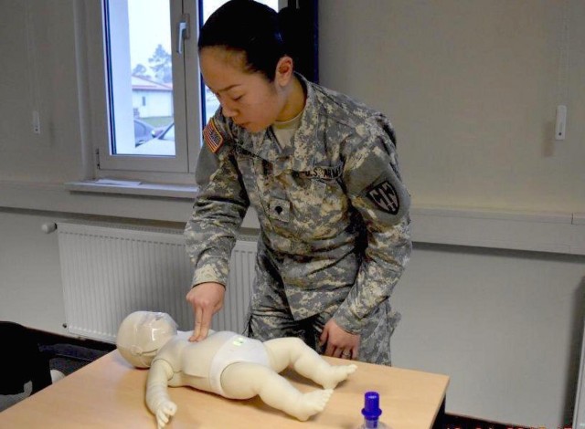 Military Police learn CPR