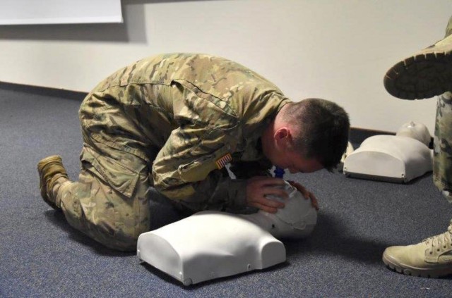 Military Police learn CPR