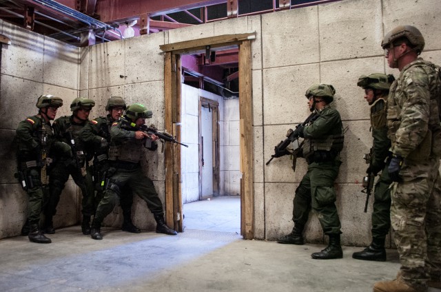 Security partnership strengthens as US Special Forces, Colombian Junglas train in Florida
