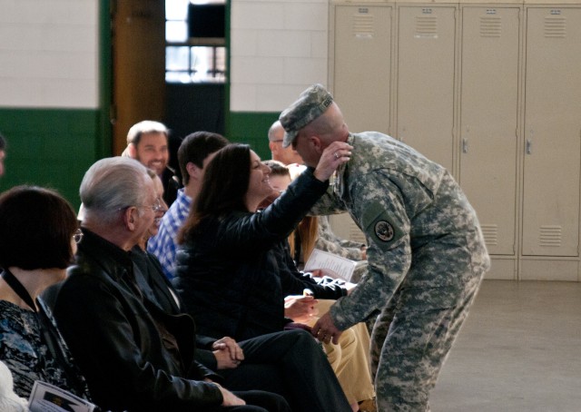 New commander, same mission: 42nd CST Change of Command
