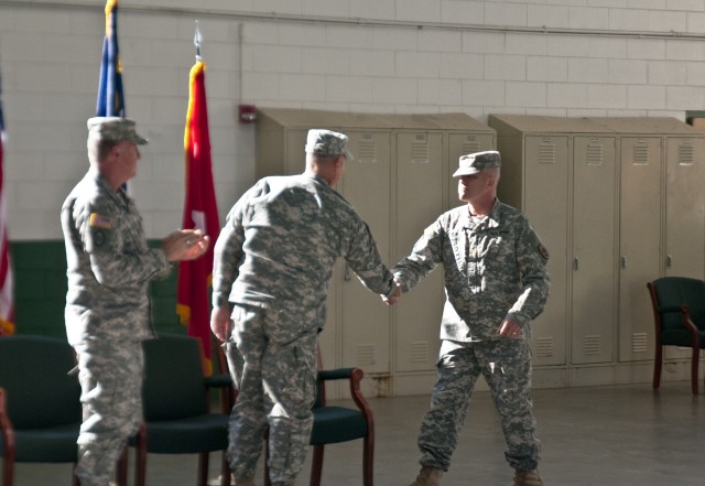 New commander, same mission: 42nd CST Change of Command